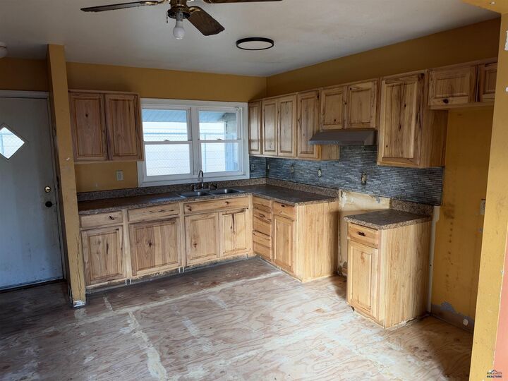 Property Photo:  136 E Nowlin  SD 57701 