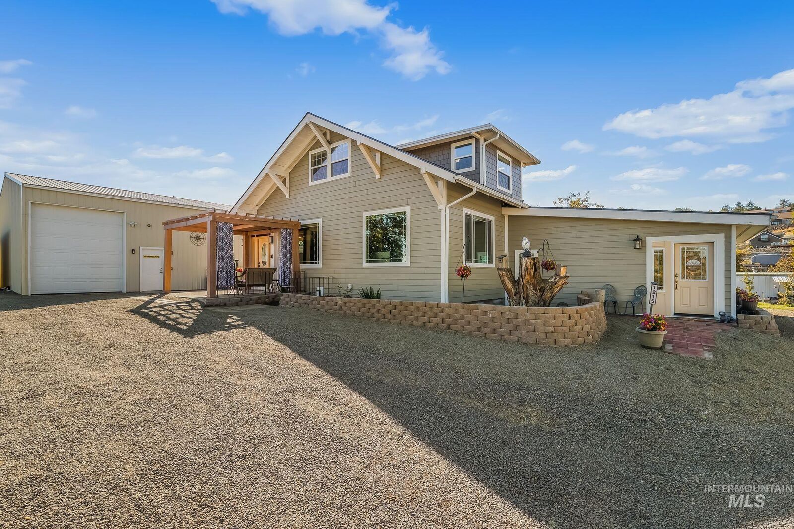 Property Photo: 1215 24th Avenue WA 99403