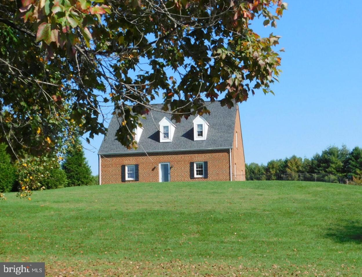 Property Photo:  