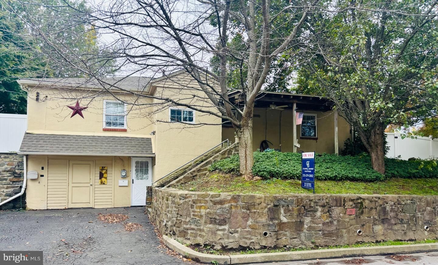 Property Photo: 615 N Hills Avenue PA 19038