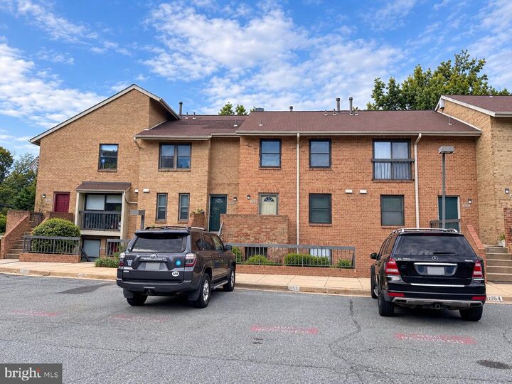 Property Photo: 9855 Bristol Square Lane 250 MD 20814