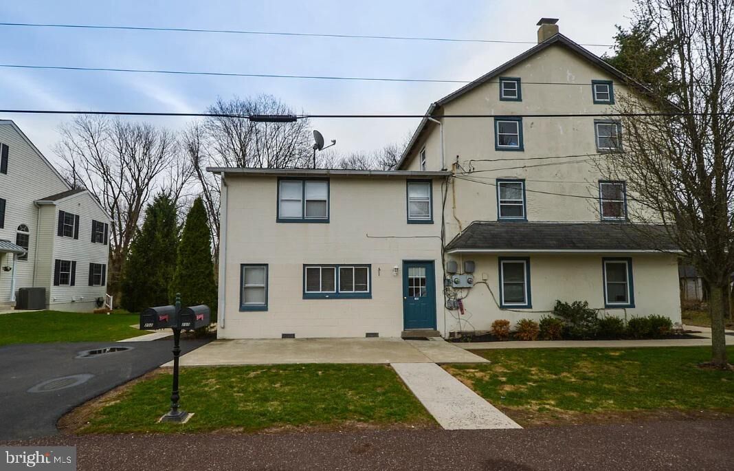 Property Photo: 200 Chestnut Street PA 19440