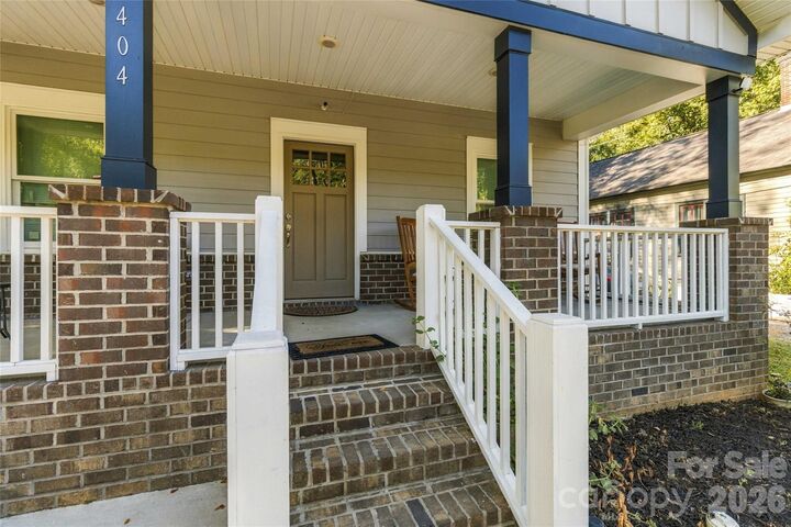Property Photo:  404 E Talleyrand Street  NC 28112 