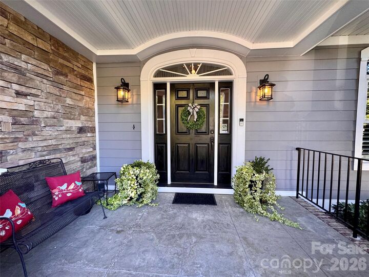 Property Photo:  2909 Donegal Drive  NC 28081 