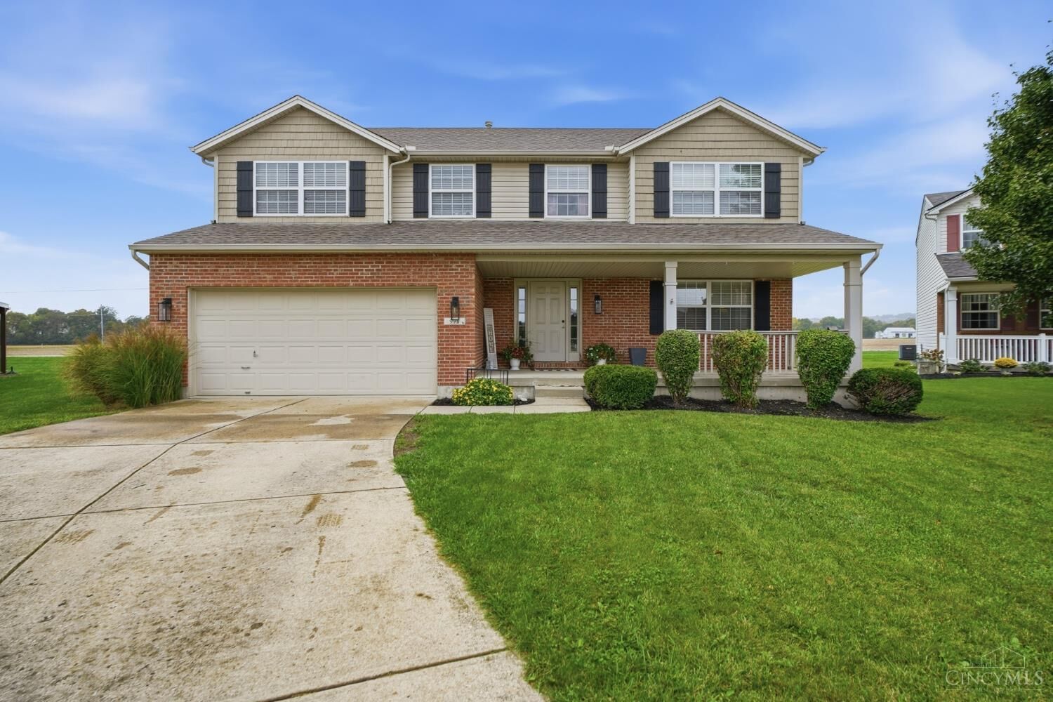 Property Photo: 978 Heritage Court OH 45067