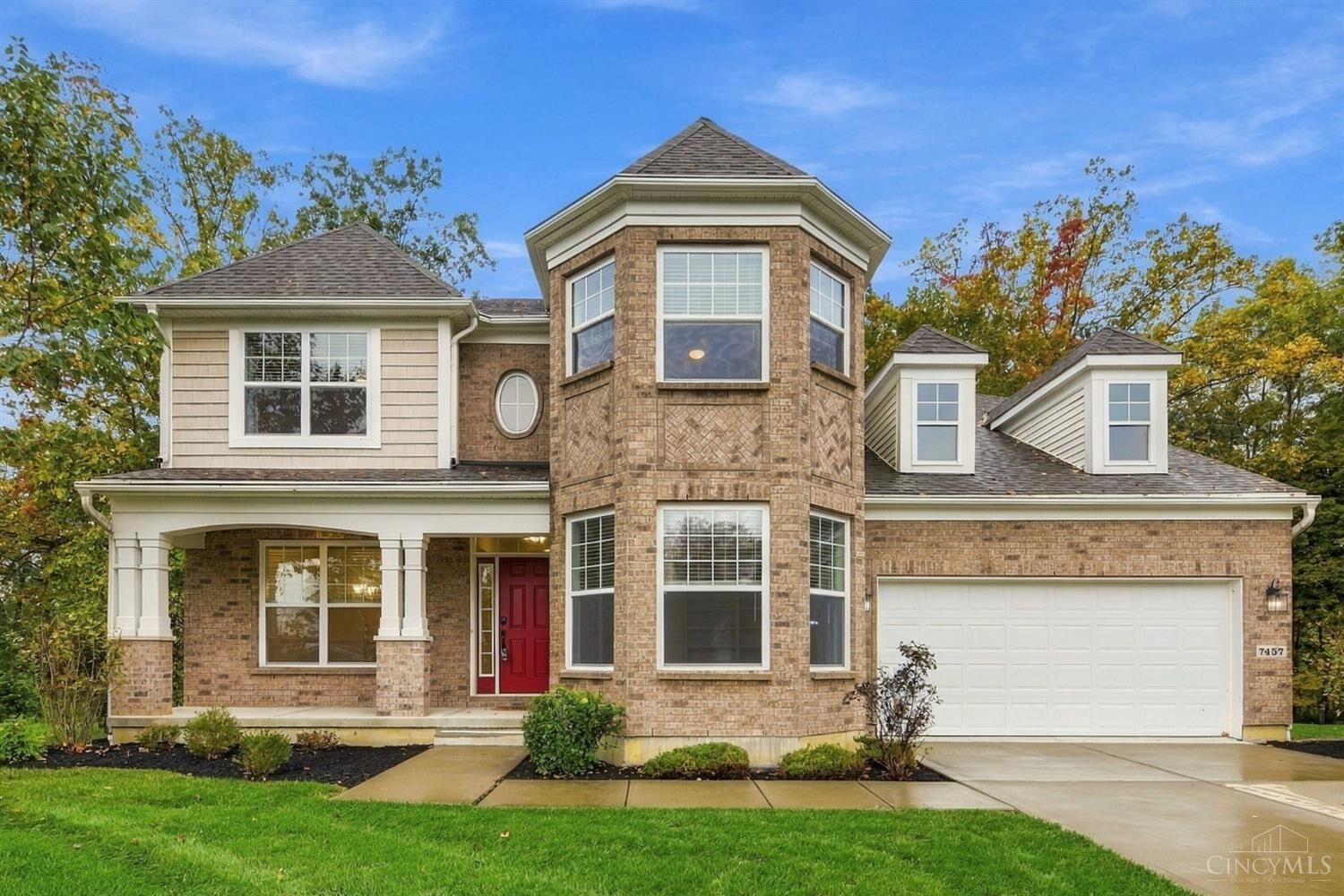 Property Photo: 7457 Chagrin Place OH 45039