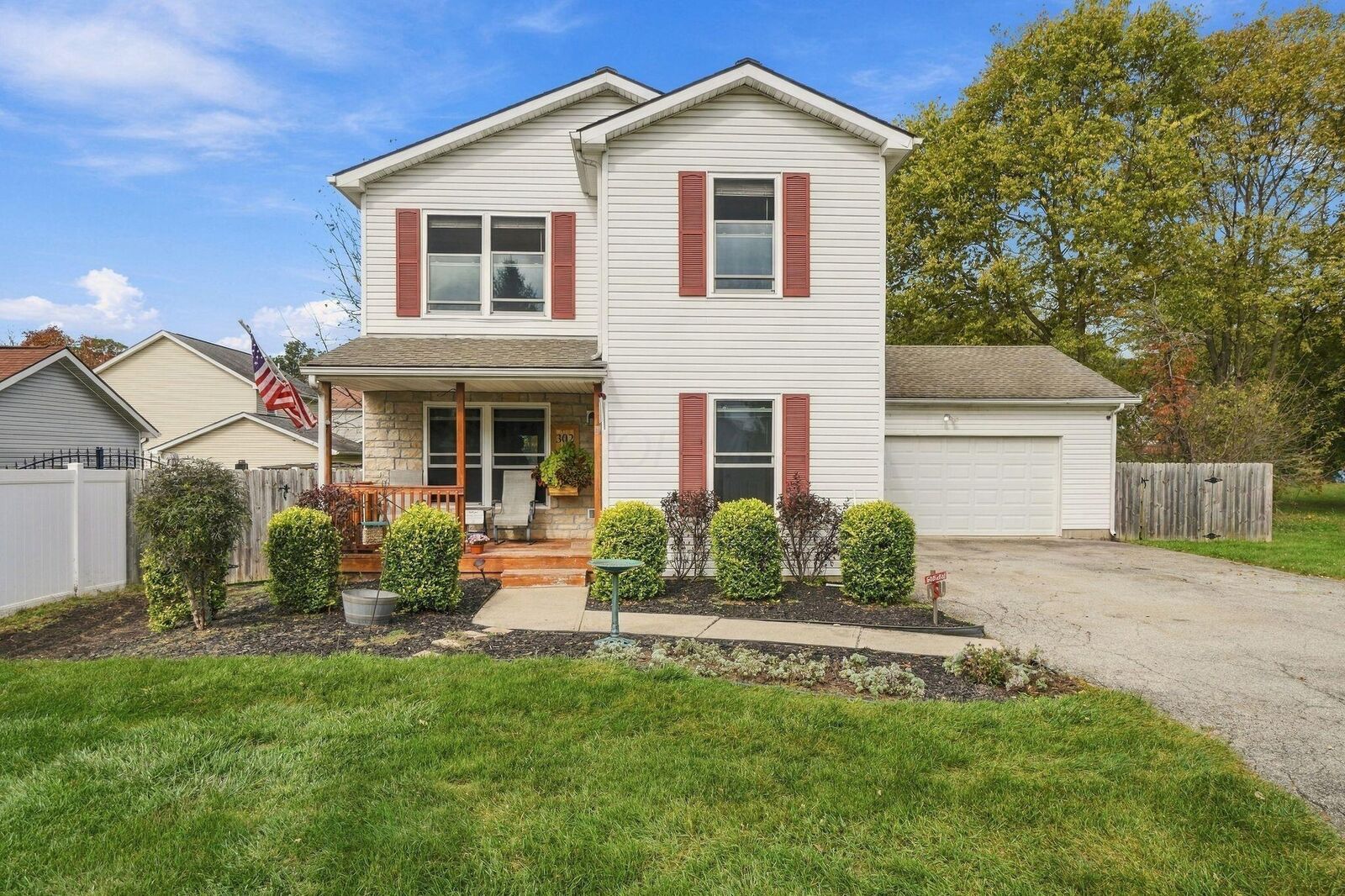 Property Photo:  302 Field Street  OH 43061 