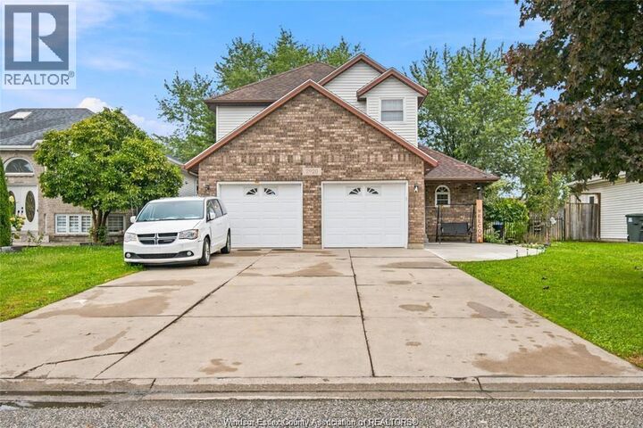 Property Photo: 2920 Strawberry Drive ON N9K 1C1