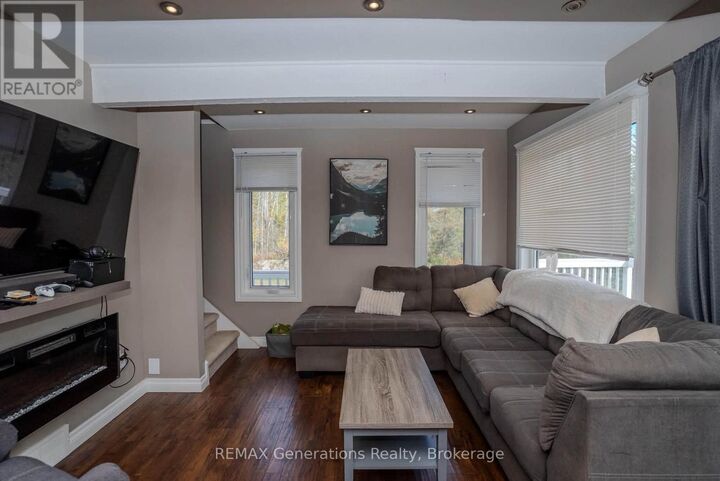Property Photo:  475 Hazelwood Drive  ON P7G 1Y5 