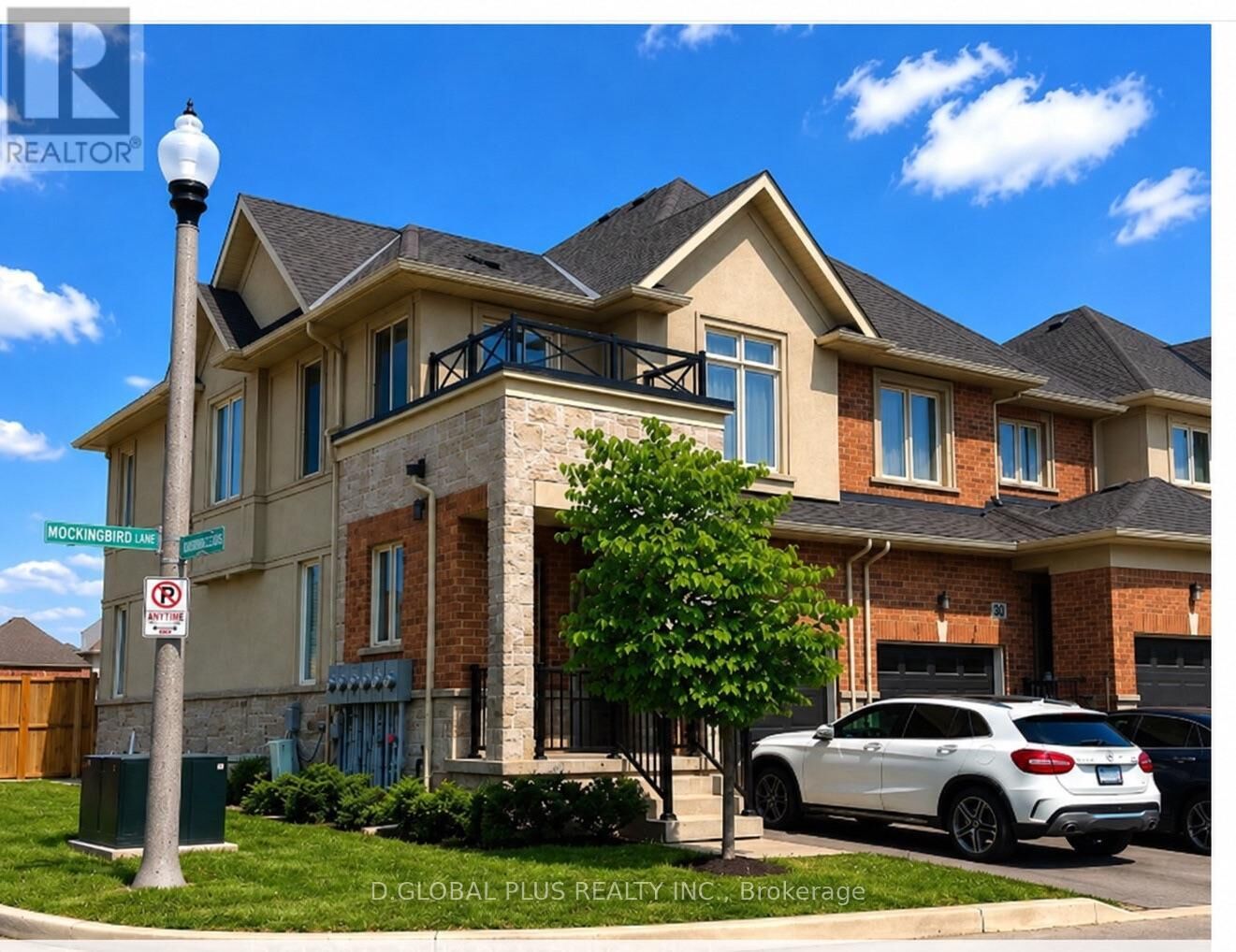 Property Photo:  30 Mockingbird Lane West  ON L8E 0K7 