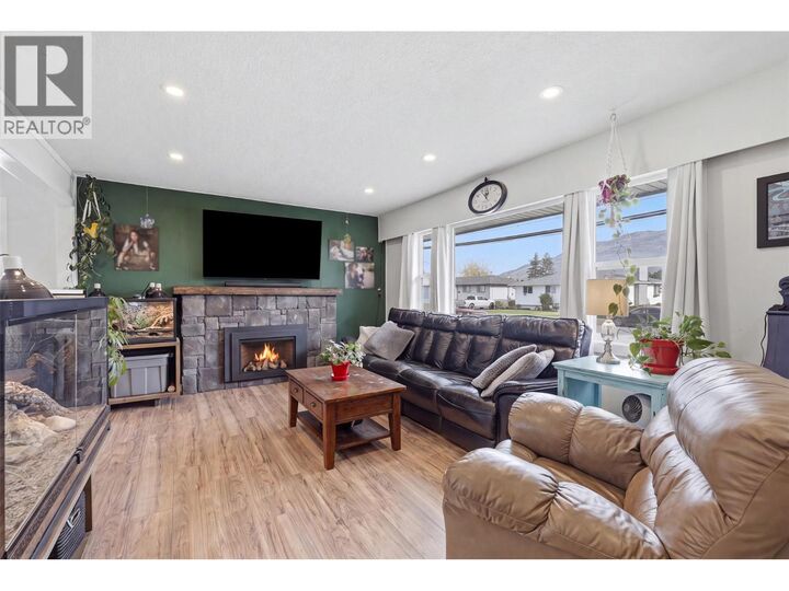 Property Photo:  1239 10th Street  BC V2B 3A9 