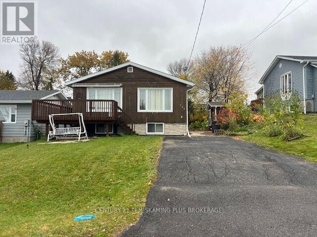 Property Photo:  240 Elliott Street West  ON P0J 1K0 