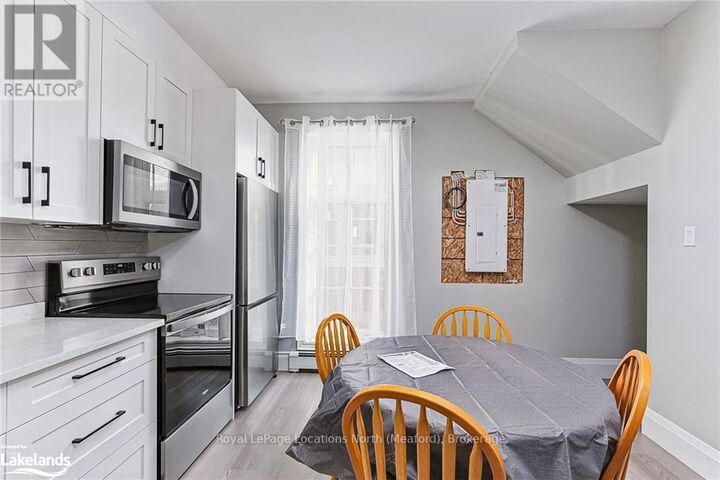 Property Photo:  51-A Nelson Street West  ON N4L 1N2 