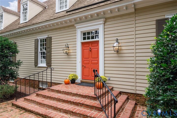 Property Photo:  10 Dahlgren Road  VA 23238 