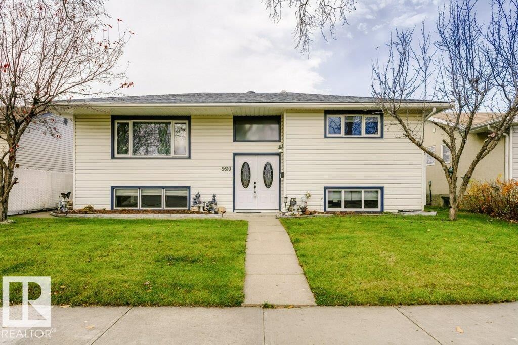 Property Photo:  9610 93 Avenue  AB T8L 1N2 