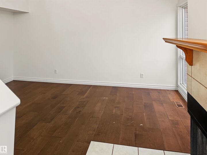 Property Photo:  633 Millbourne Road NW  AB T6K 3N3 
