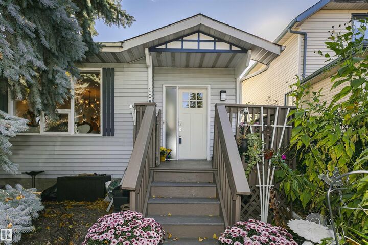Property Photo:  10839 80 Avenue NW  AB T6E 1V9 