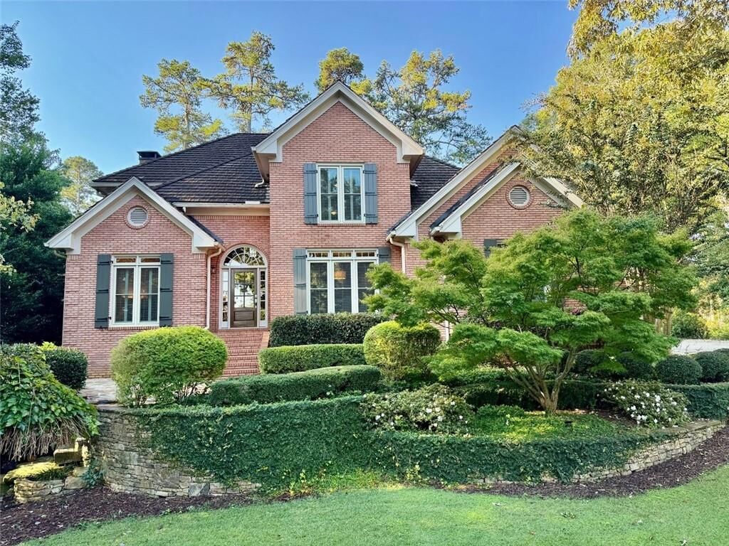 Property Photo:  1450 Lakemist Court  GA 30075 