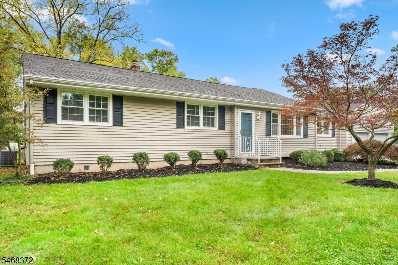 Property Photo: 9 Fieldhedge Dr NJ 08844