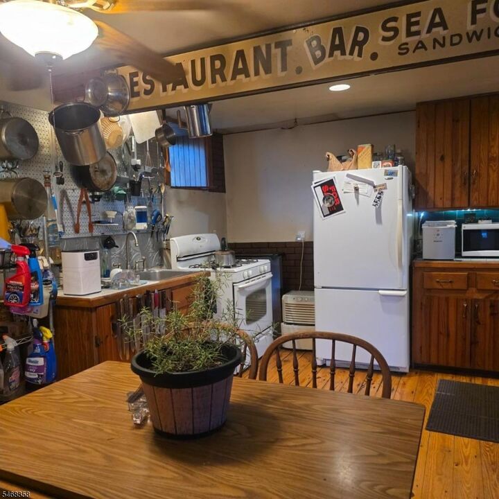 Property Photo:  929 Wall St  NJ 07860 