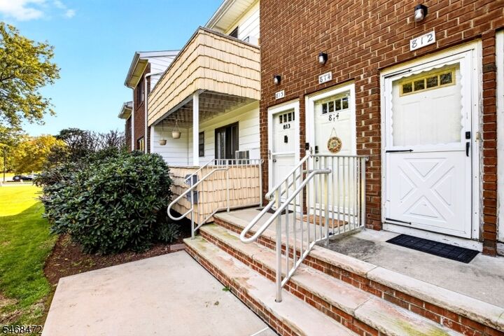 Property Photo: 813 Victoria Ct 813 NJ 08844