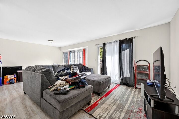 Property Photo: 776 N 6th St 6 NJ 07107