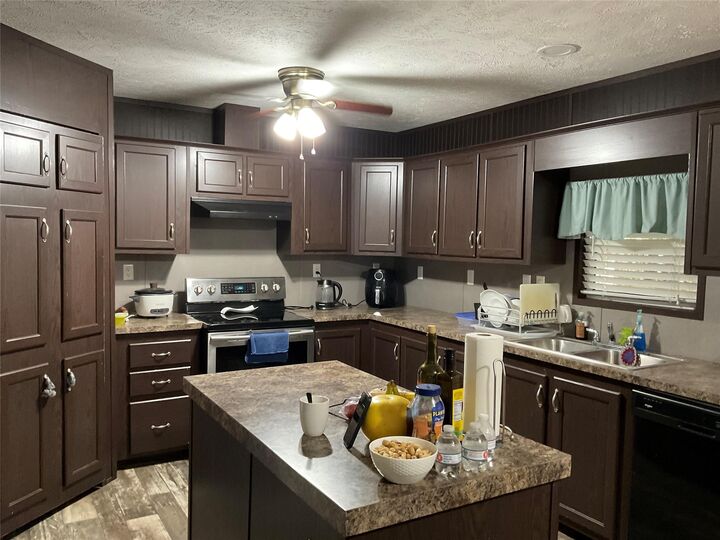Property Photo:  149 W Creek  TX 75862 