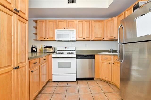 Property Photo: 317 Monroe St 2 NJ 07030