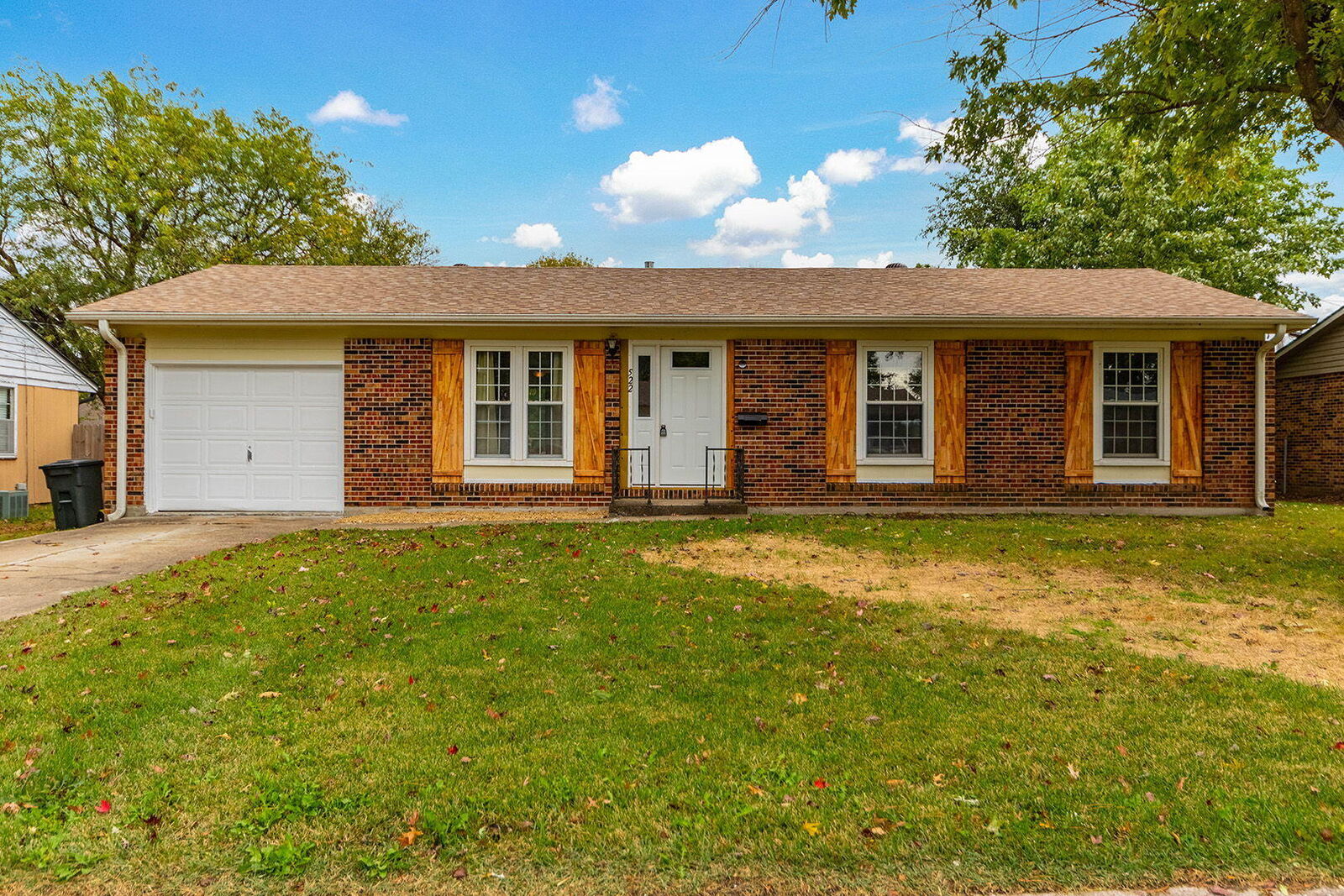 Property Photo: 522 Robinhood Road MO 65265