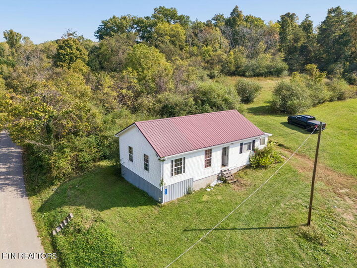 Property Photo: 432 N Farnum St TN 37737