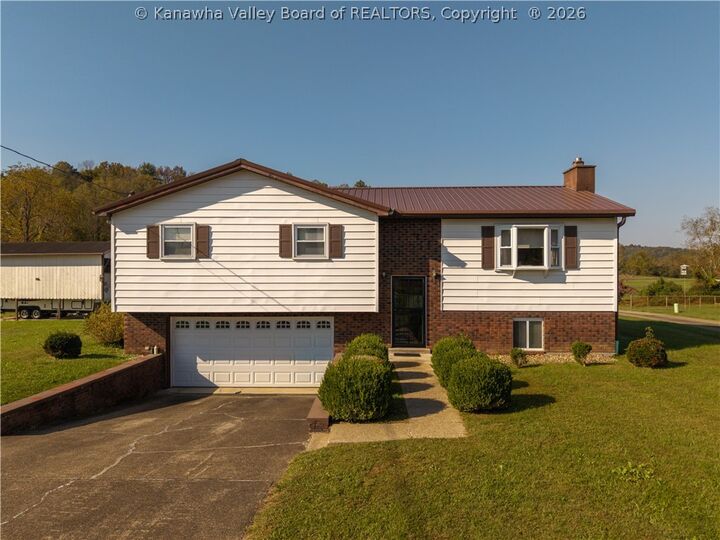Property Photo: 595 Ferrell Road WV 25177