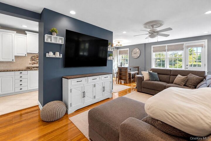 Property Photo:  151-35 84th Street 5G  NY 11414 