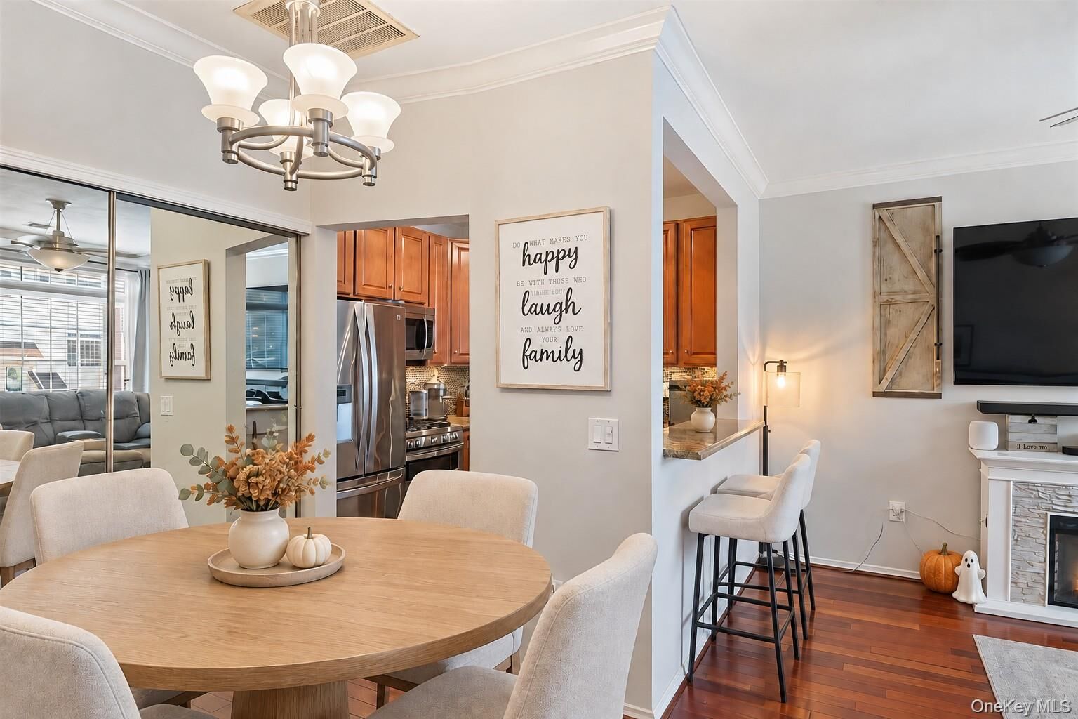Property Photo:  126 Beacon Lane  NY 10473 