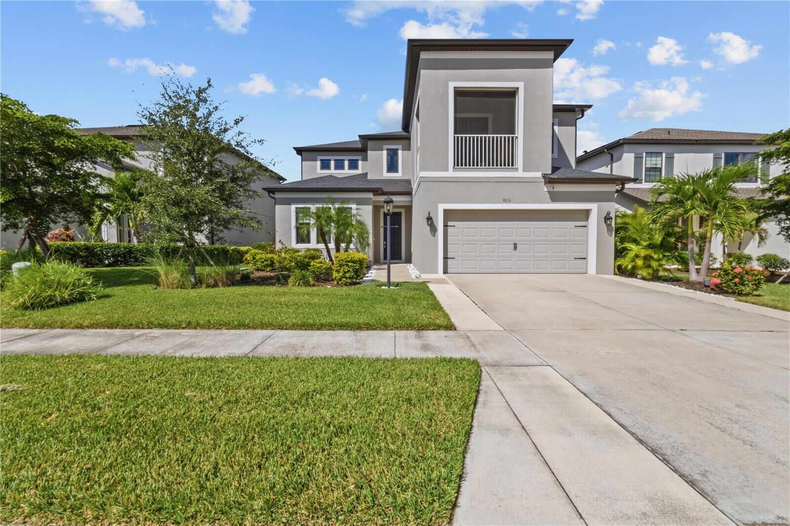 Property Photo: 9113 Luna Lane FL 34241