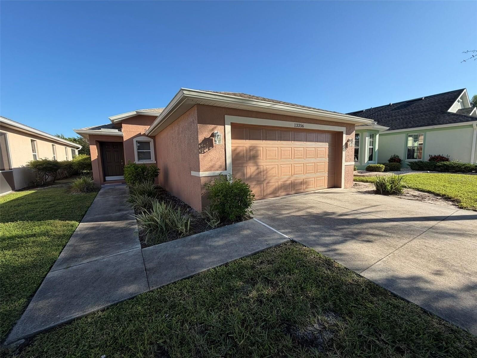 Property Photo: 13356 SW Pembroke Circle N FL 34269