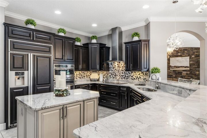 Property Photo: 3021 Palermo Court FL 32757