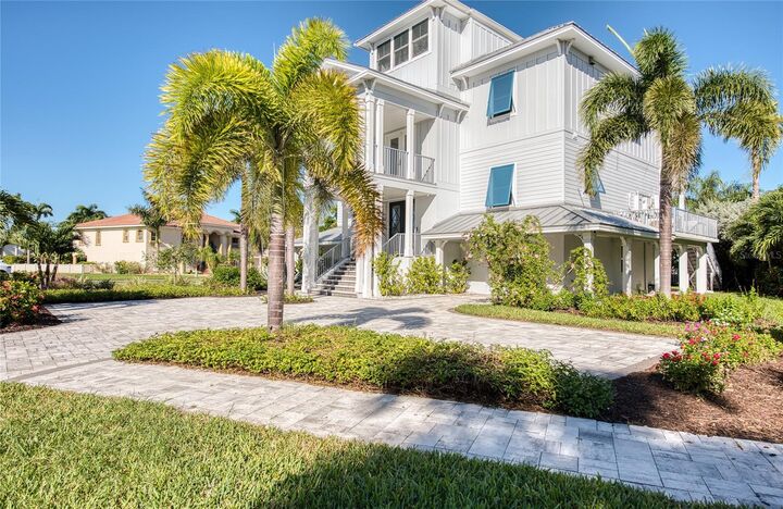 Property Photo:  2813 Kipps Colony Drive S  FL 33707 