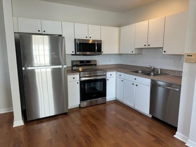 Property Photo:  311 Norfolk Street B  FL 34747 