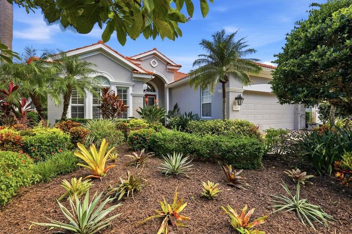 Property Photo:  8147 Abingdon Court  FL 34201 