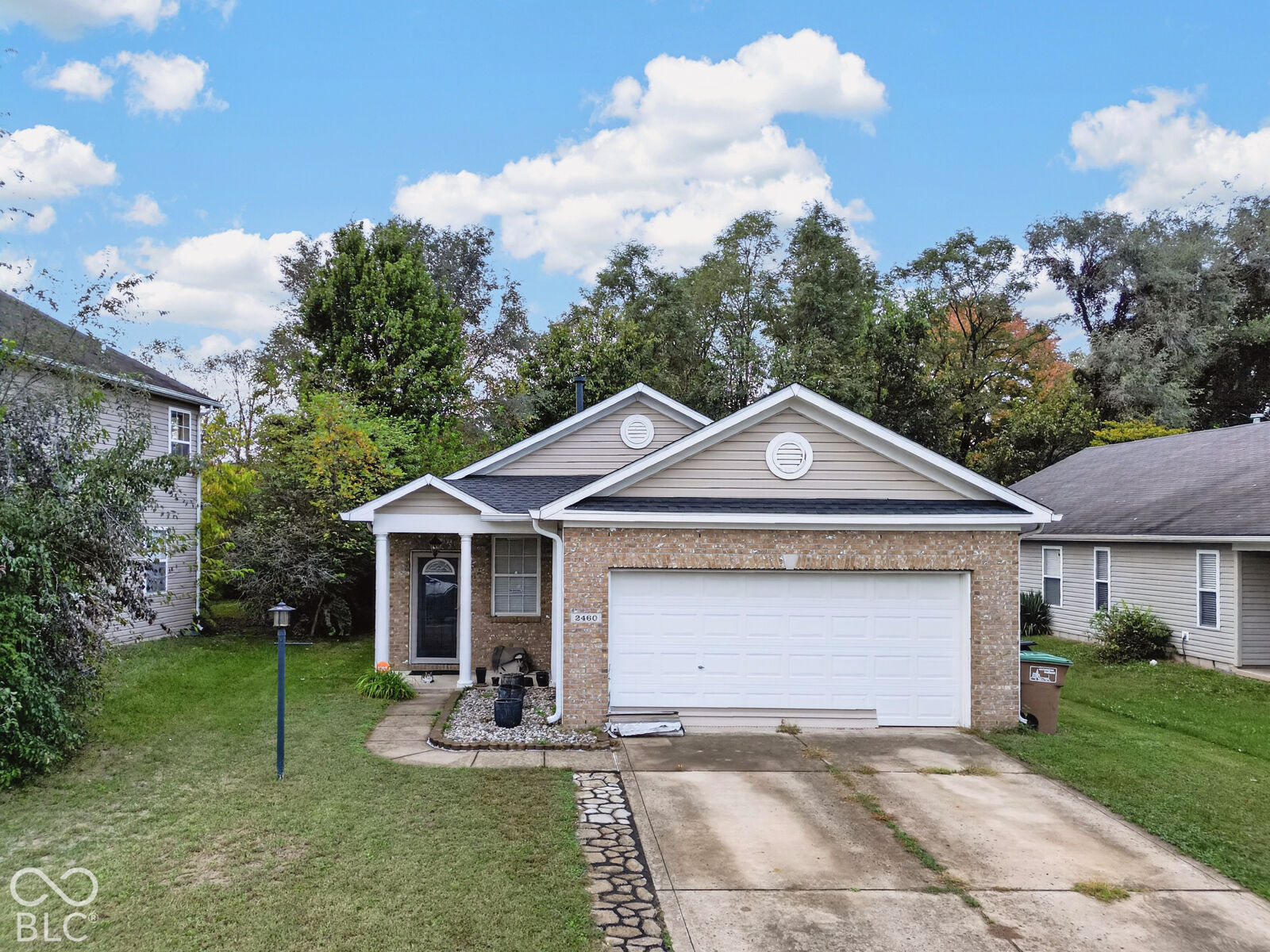Property Photo:  2460 Lakecrest Drive  IN 47201 
