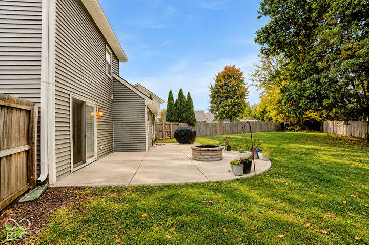 Property Photo:  8584 Woodstone Court  IN 46256 