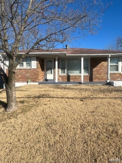Property Photo:  6144 Evergreen Boulevard  MO 63134 