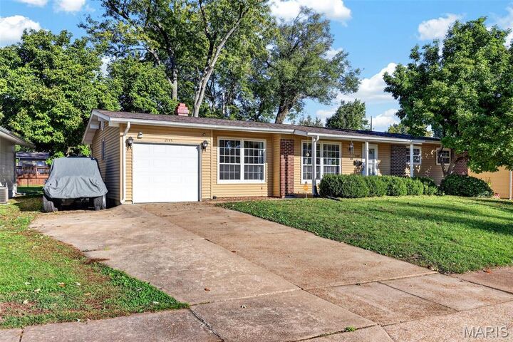 Property Photo:  2145 Crane Drive  MO 63031 