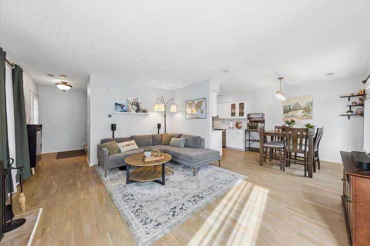 Property Photo:  7937 Knottingham Circle C  IL 60561 
