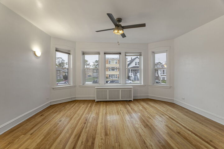 Property Photo:  6212 S Claremont Avenue  IL 60636 