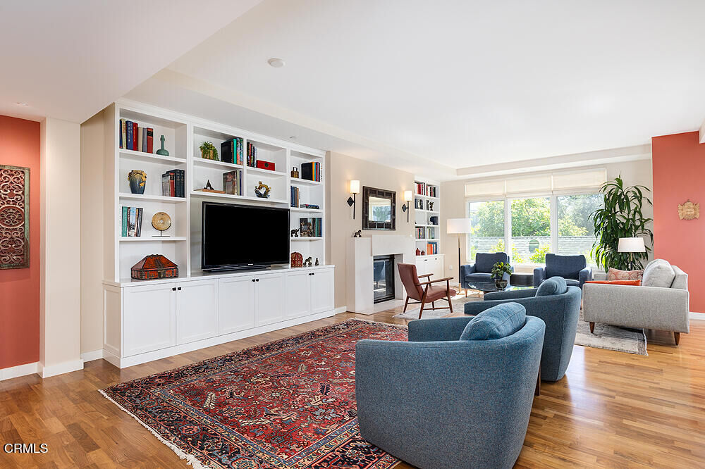 Property Photo: 920 Granite Drive 212 CA 91101
