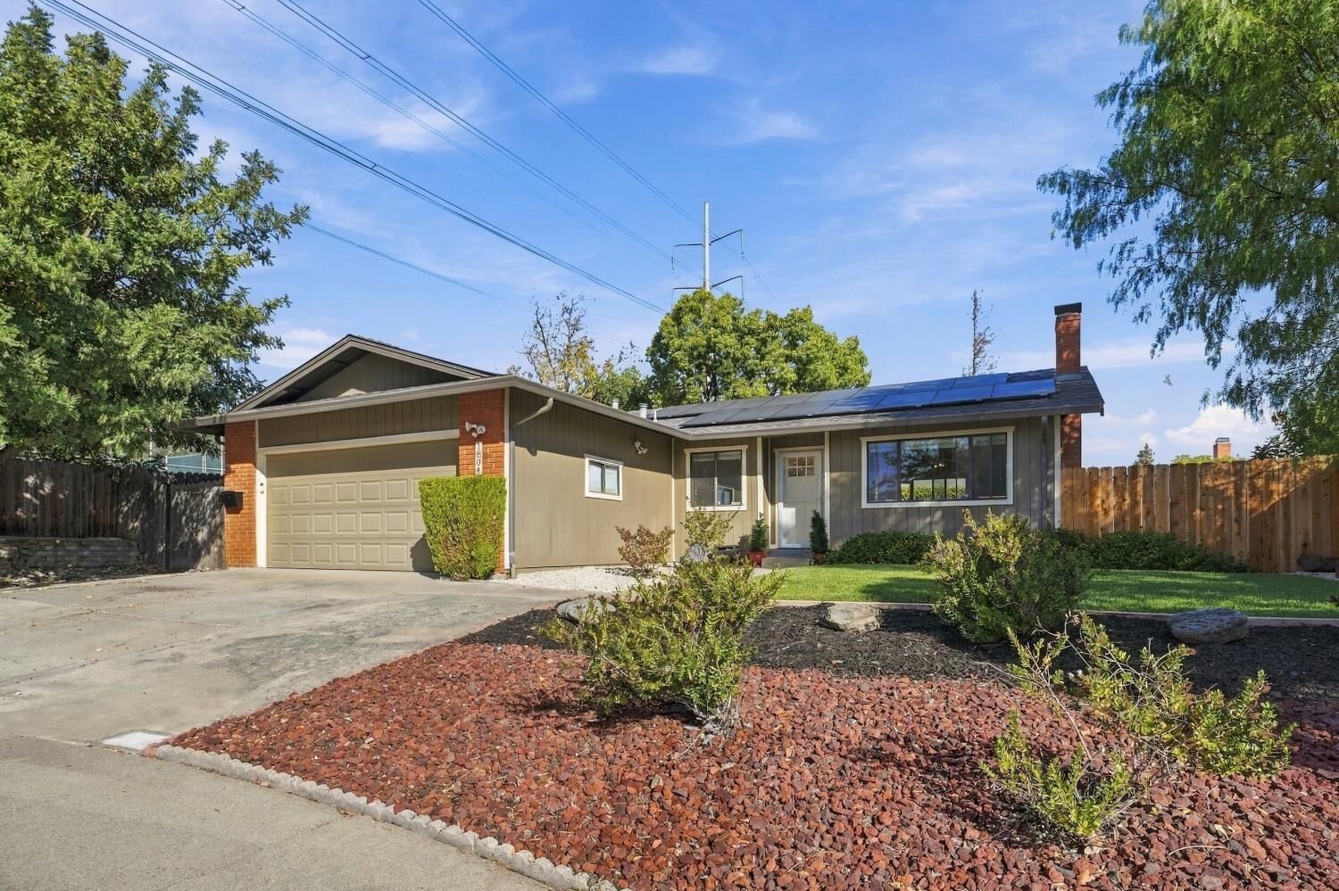 Property Photo:  1804 Glacier Court  CA 94553 