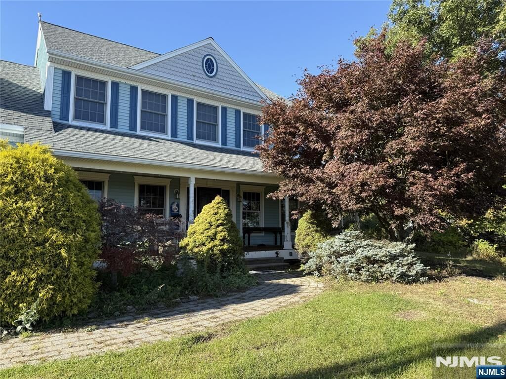Property Photo: 10 Dales Crossing NJ 07461