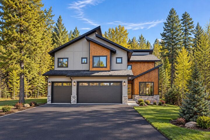 Property Photo: 248 Oakmont Loop MT 59912