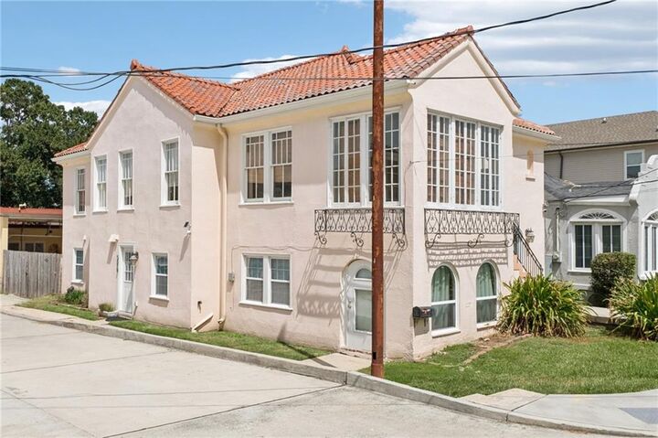 Property Photo:  5518 20 Canal Boulevard  LA 70124 